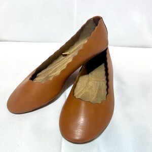 Scalloped Edge Tan Ballet Flats Sz 8